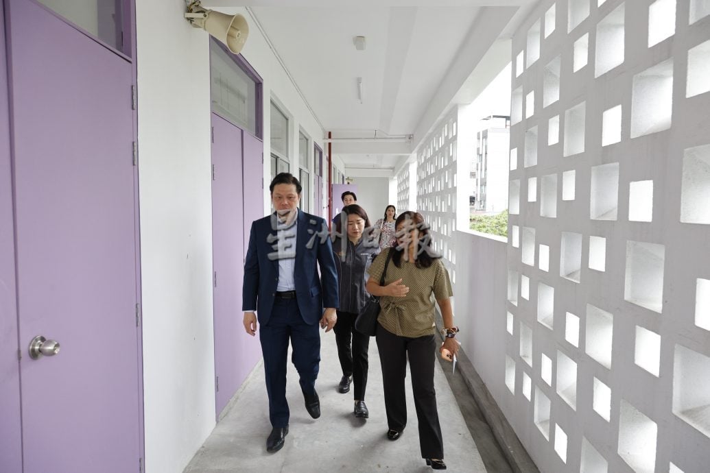 请签发-(大都会)SMK Pudu 女校获得20万拨款津贴/5图