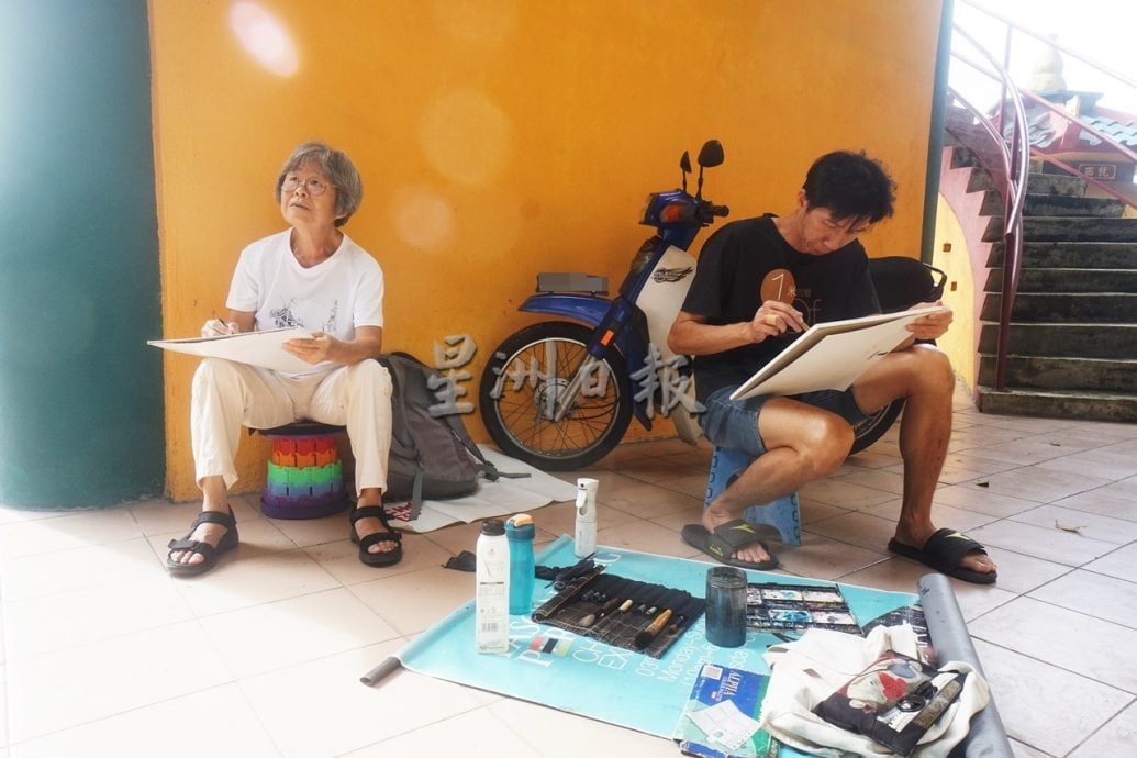 (10/12见报)星角摄| 速写记录生活