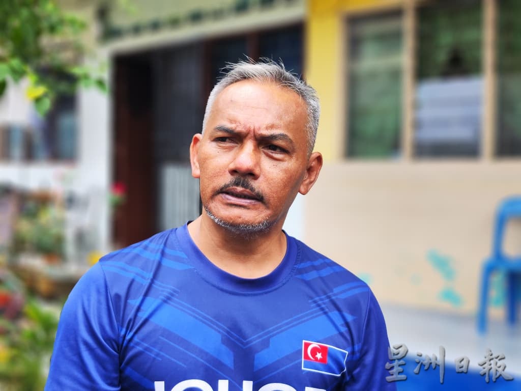 **已签发**柔:第二版头:士姑来百顺组屋列危楼 居民苦守老屋盼“一屋换一屋”