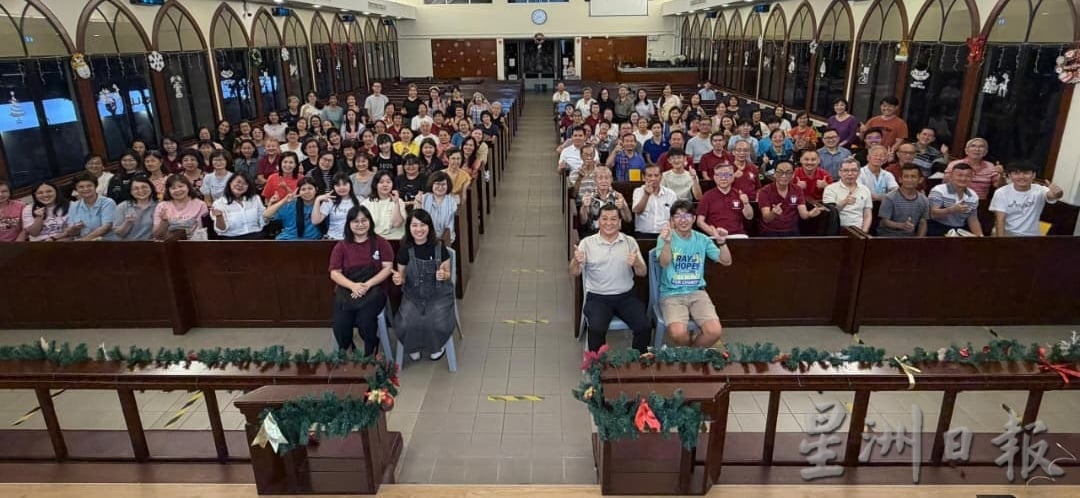 12月13三才华小登场邀赴会 霹圣诞庆典传喜悦温情