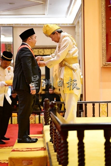 全国/雪州苏丹沙拉弗丁80岁华诞