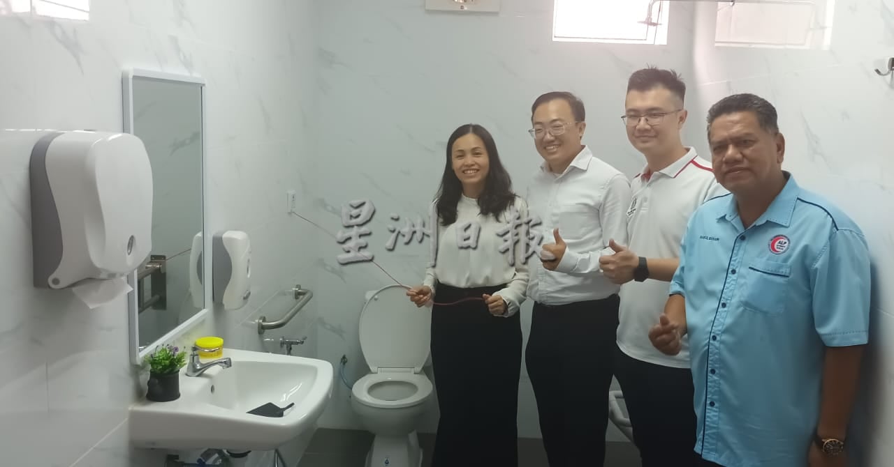 (已签发)柔:**显刊**古来医院获2议员 拨款逾56万改善设施