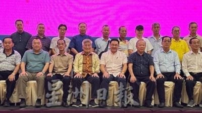 甲车商公会年度慰劳宴 | 多因素影响车商经营环境   陈添财吁业者携手渡难关