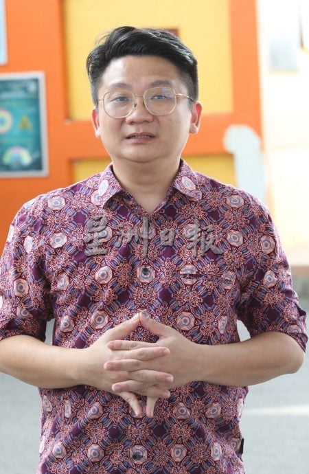 大都会（版2头）/丘钦瀚非官方访问鹅唛县3所学校