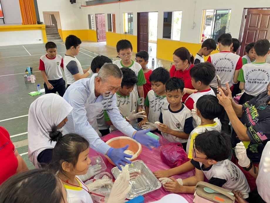 森梅青走进校园 芭蕾华小冬至汤圆工作坊温情满满