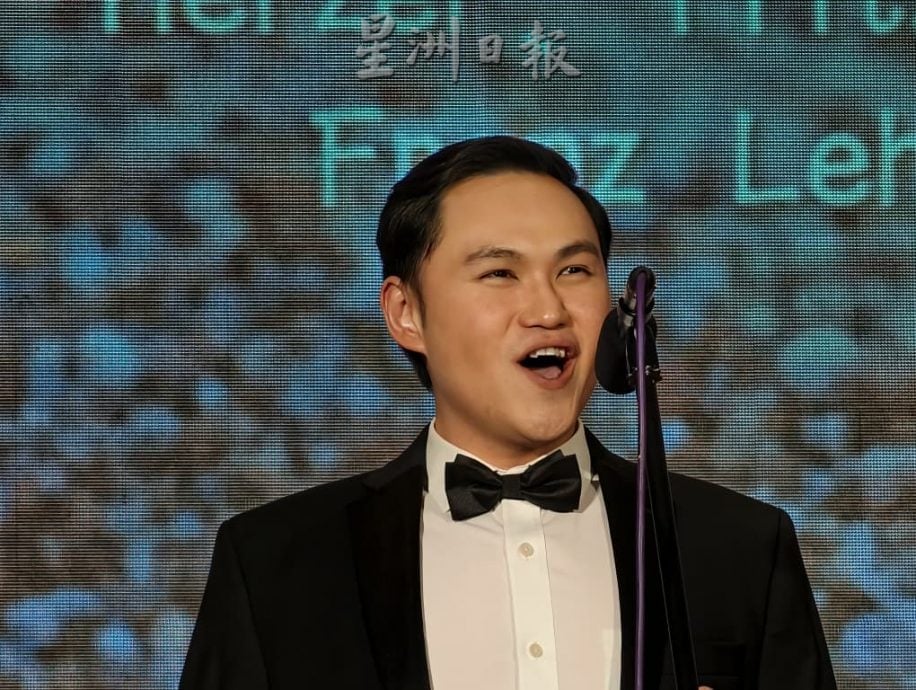 (已签发)柔:**可版头**銮中华校友会合唱团20年 “悦韵绕蝠城”唱响居銮