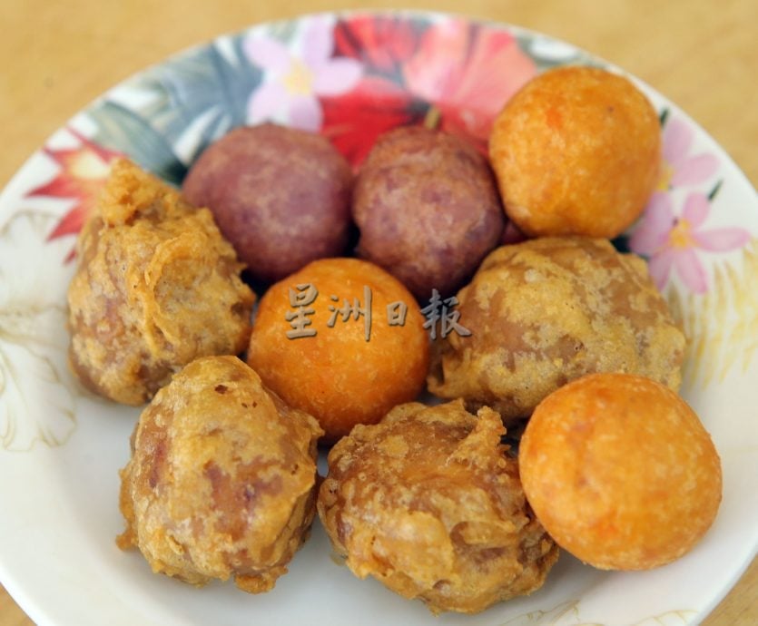 大霹雳封底主文/【人气美食】/ 太子炸年糕档油锅飘香 金黄酥脆好滋味