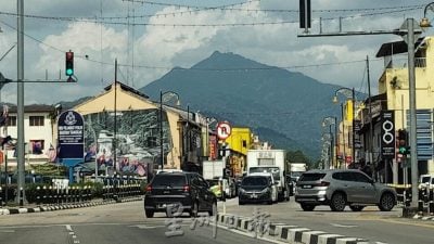 金山公主传奇化作壁画   县议会为东甲添上新亮点