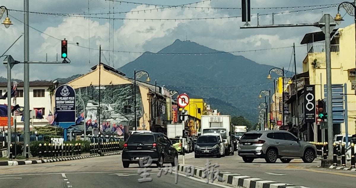 金山公主传奇化作壁画 县议会为东甲添上新亮点