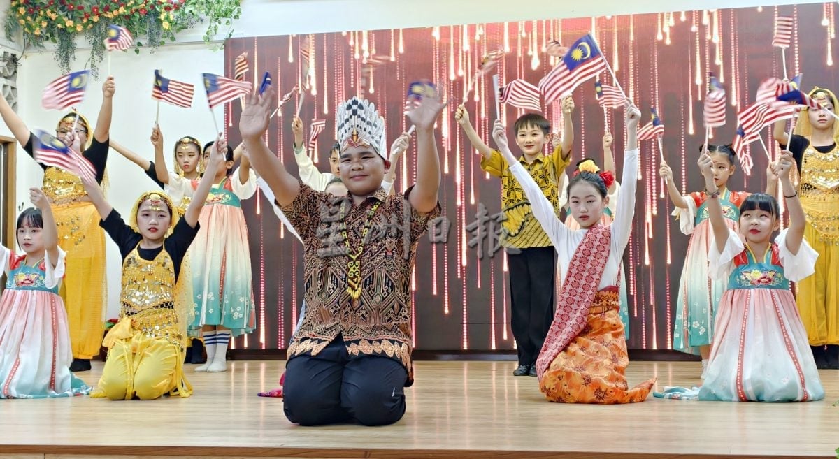 华小新生持续下滑 谢琪清冀中英华小设学前班与特殊班 开拓新路