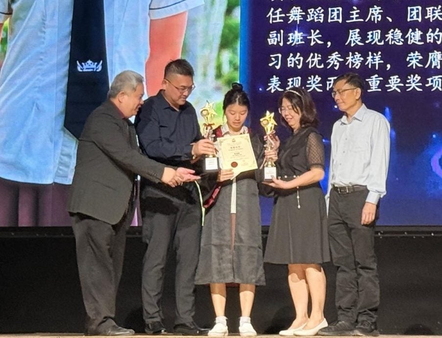 VIP文(大北马)大年新民独中毕业礼颁奖 星洲学记获奖