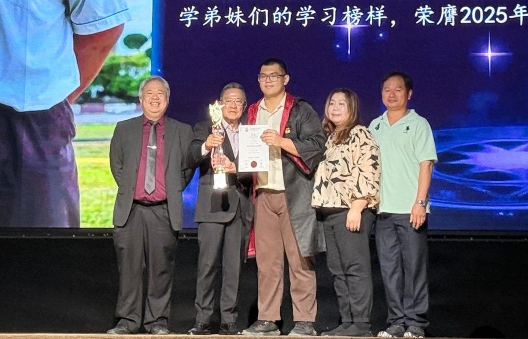 VIP文(大北马)大年新民独中毕业礼颁奖 星洲学记获奖