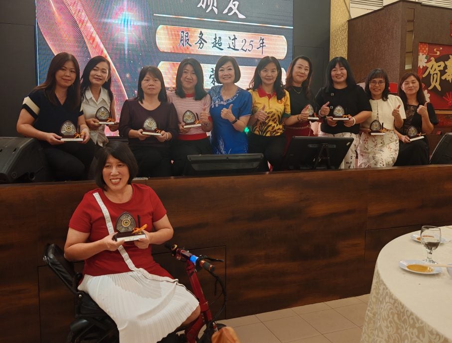 vip文(大北马)陈梅卿:教师会主要举办赛会,栽培人才。